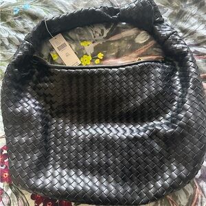 BNWT Melie Bianco Brigitte Satchel in Black